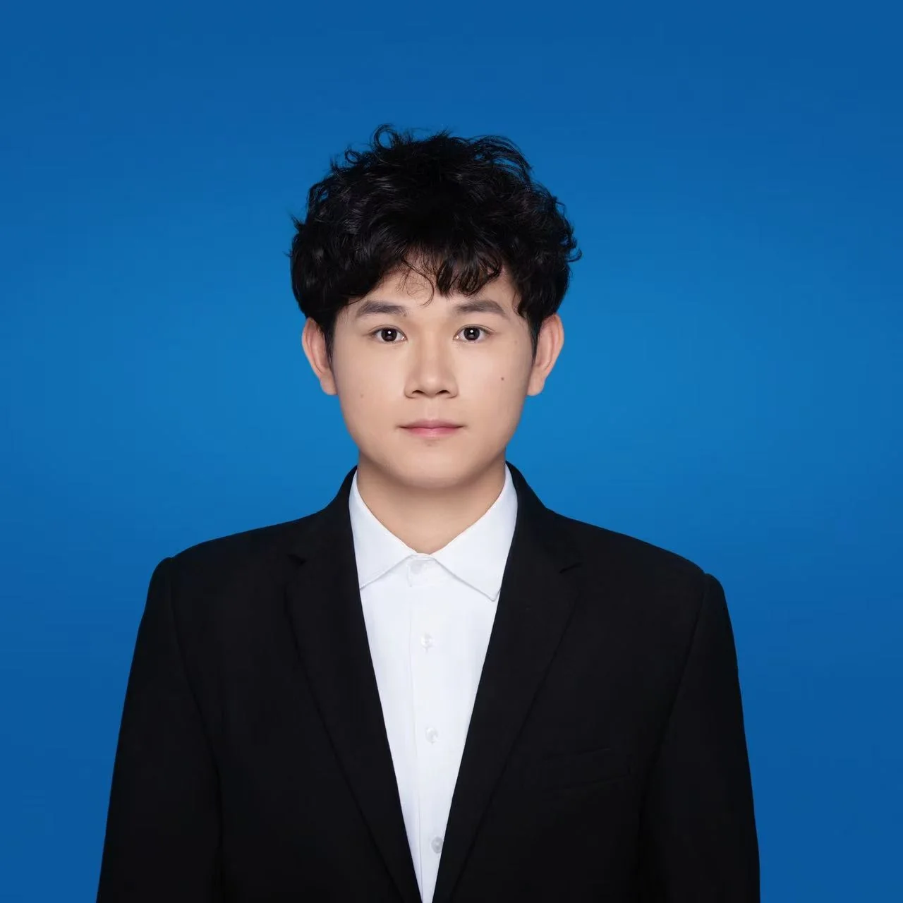 Junxi Xie